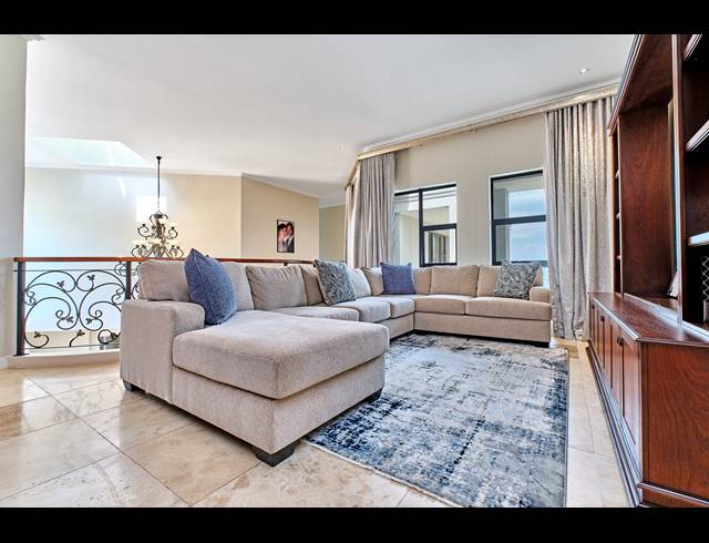 5 BEDROOM HOUSE FOR SALE IN BLUE HILLS EQUESTRIAN ESTATE